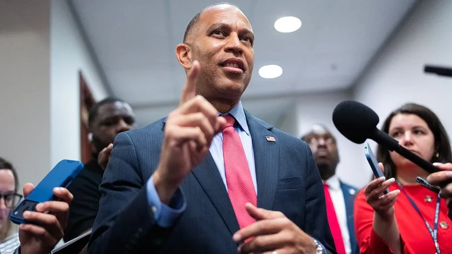 Hakeem Jeffries Rejects Medicare for All and DSA Platform Amid Progressive Primary Gains